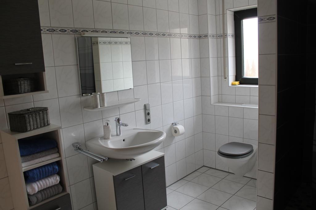 Hardthof - Huertgenwald Apartment ภายนอก รูปภาพ